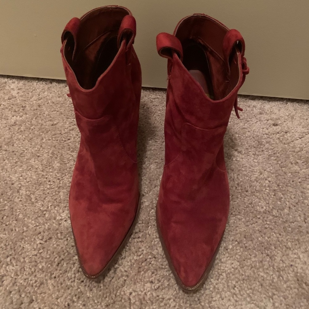 Ankle boots